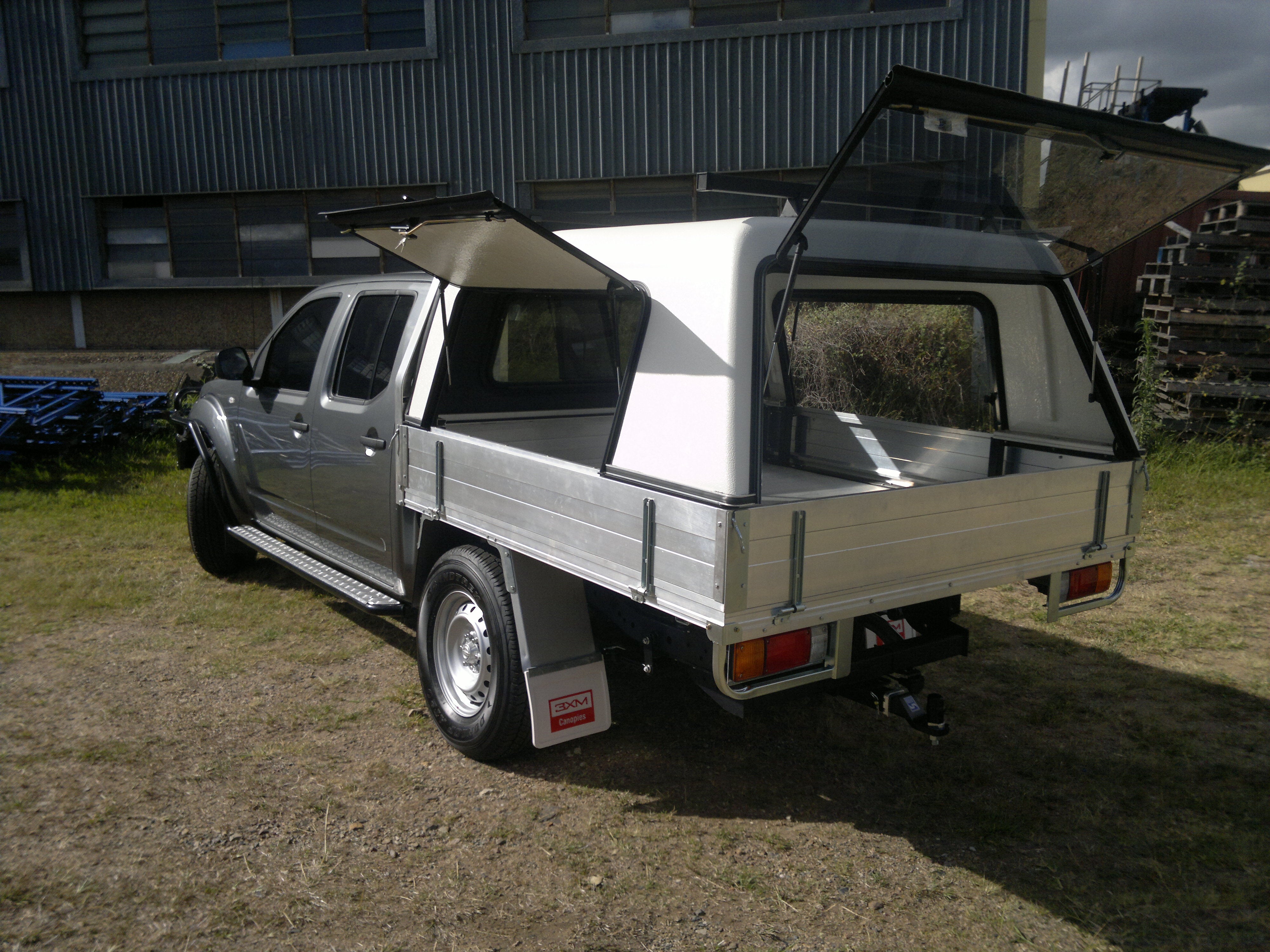 Dual cab clearance ute tent